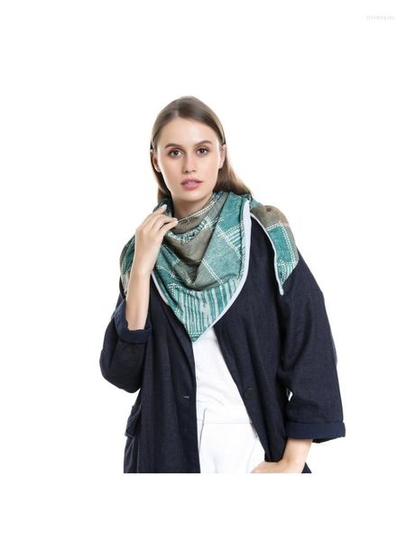 Bufandas de mujer a cuadros de Color contrastante, bufanda triangular grande con Clip, calentador de cuello para invierno y otoño, redecilla, manta térmica, Poncho, chal