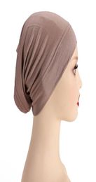 Échantillonnages femmes interne Hijab Caps musulman stretch turban cap capin islamique tronçon de bonnet chapitre féminin Jersey2643254