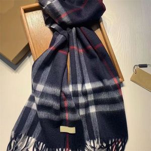 Échantillonnages Women Craquins Designer Classic Black Scarf Fashion Marque Men Men Cashmere Swarves pour les femmes d'hiver et les hommes Modèles Modèles de Noël Gift 3249