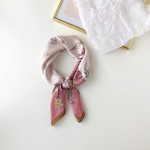 Bufandas Mujeres Pequeñas Serie Floral Cuadrado Elegante Mantón Coreano Dulce Impresión Verano Damas Plisado Literario Retro Rosa Primavera