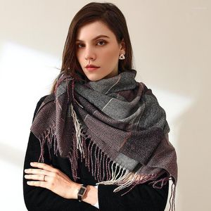 Écharpes Laine Hiver Chaud Femmes Écharpe Plaid Couverture Épaisse Châles Wrap Pour Femme Glands Écharpe De Haute Qualité PareoScarves FoulardsScarves Kimd