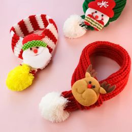 Sjaals Wraps Kerstmis Creatief Schattig Sfeer Huisdier Gebreide Kerstsjaal Teddy Slabbetje Dierbenodigdheden voor katten en honden om warm te blijven 231114