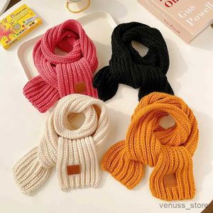 Écharbes enveloppez l'hiver solide bébé foulard foulard