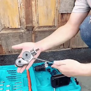 Scharen Elektrische boorplaatsnijder Dubbele kop Hermontage van stalen platenknabbelaars Elektrische platenschaar Gemodificeerd elektrisch gereedschap