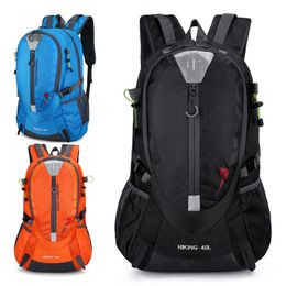 Bolsas escolares 40L Escalada Mochila impermeable Hombres Viajes Diseñador Bolsa Paquete Senderismo Volver Unisex Camping al aire libre Mochilas Nylon Deporte 230823