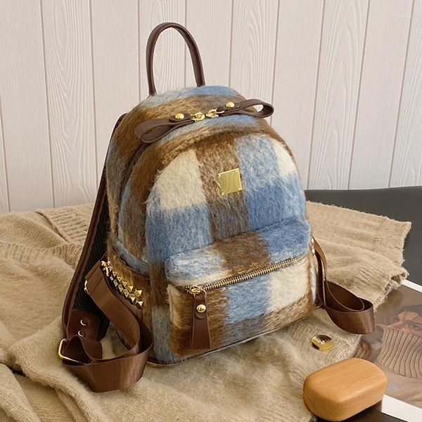 Sacs d'école Marque Designer Peluche Laine Plaid Sac à dos pour femme Sac seau rétro Voyage 2023 Hiver Tendance