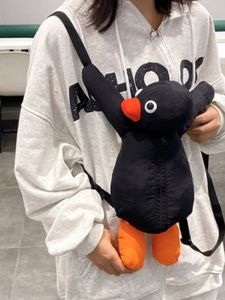 Sacs d'école dessin animé drôle mignon câlin sac à dos personnalité de la mode en peluche poupée sac à bandoulière pour enfants Mini sac à dos 231117