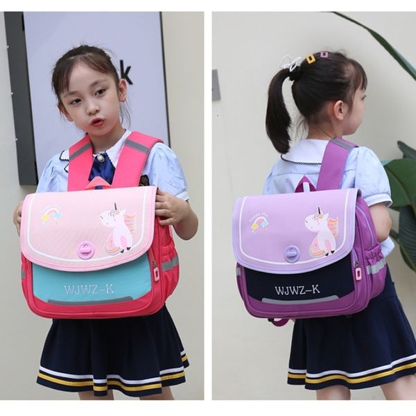 Sacs d'école Niveau pour enfants Style britannique dessin animé sac à dos école primaire fille garçon étudiant licorne dinosaure mignon sac à dos 230712