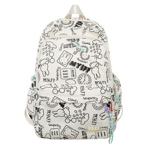 Mochilas escolares Cute Graffiti Elementary Student Bag Ligero impermeable Girl Go Out To Play Backpack 14 pulgadas Laptop 230801