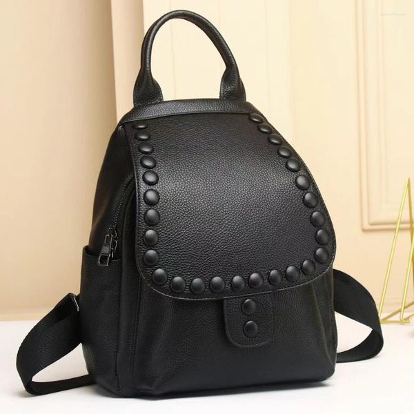 Mochilas escolares a la moda, mochila con remaches de cuero genuino para mujer, bolso de libro con tapa informal de gran capacidad, mochila negra para estudiante para mujer T532