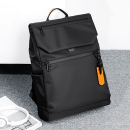 Mochilas escolares de alta calidad a prueba de agua para hombres Mochila para computadora portátil Diseñador de marca de lujo Negro para negocios Hombre urbano Carga USB 230306