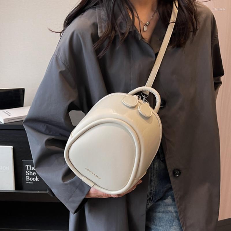 Skolväskor mini casuals axelväska ryggsäck för kvinnor enkla handväskor 2023 rund låda crossbody hög mode fast färg