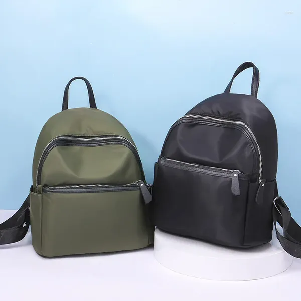 Sacs d'école Mochila féminina 2024 Femmes de conception de mode coréenne Backpack Travel Nylon Light-Imat-Improme Small Rucksack Navy Green Black