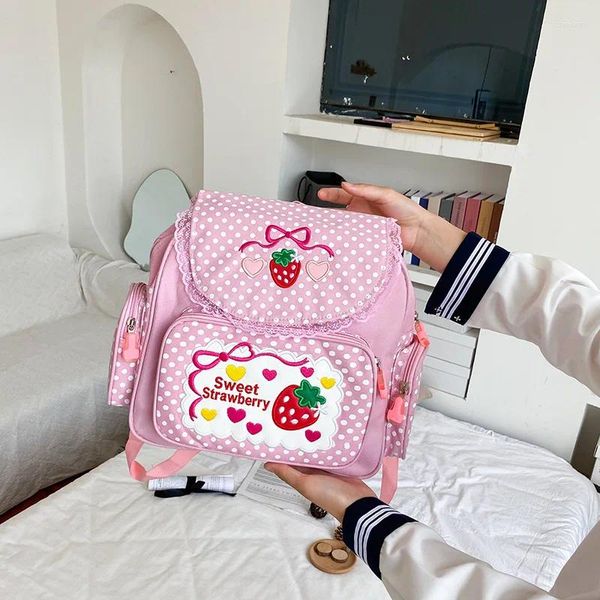 Bolsas escolares Bordado Pink Bordery Strawberry Fiesta de la escuela Estudiantes Regalo de cumpleaños para niñas 2024 Japoneses de dibujos animados mochila mochila