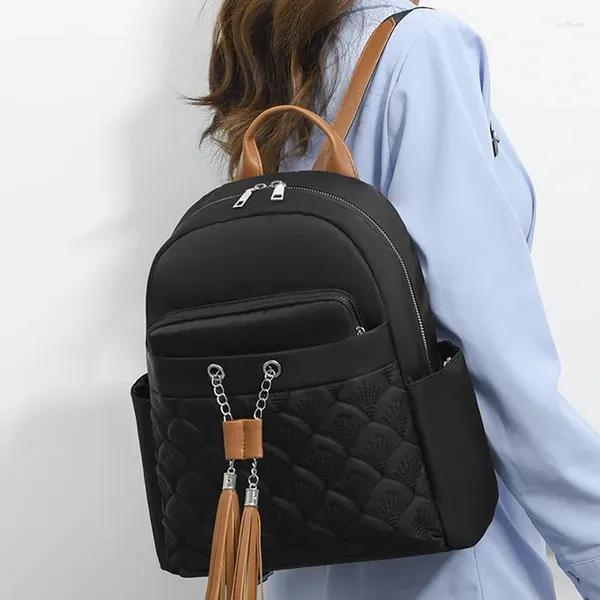 Bolsas escolares TPJB Tendencia de alta calidad Mochilas de nailon para mujer Casual Mochila de viaje de gran capacidad para niñas Diseñador de borlas