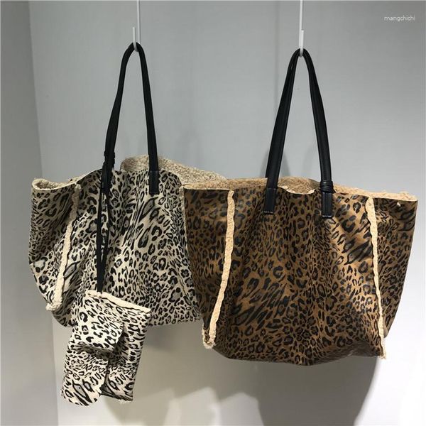 Bolsas escolares de leopardo de leopardo gran capacidad diseñadora de bolsas para mujeres de lujo de lujo bolsos de pieles de lujo