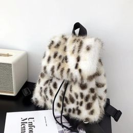 Sacs d'école hiver fausse fourrure sac à dos pour femme Imitation polaire imprimé léopard sac à dos Y2K Style Harajuku dame Mochilas Para Mujer