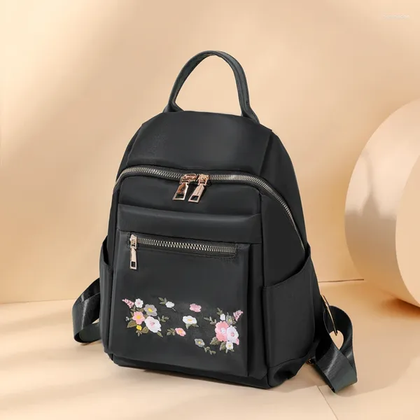 Sacs d'école Cartable de créateur pour femmes trois couleurs sont disponibles sac original de style chinois broderie double épaule dos sacs à dos en nylon