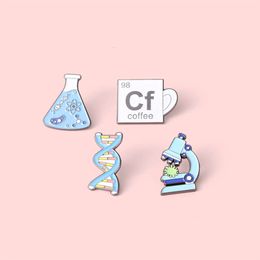 Badge d'expérimentation scientifique, bouteille expérimentale, Microscope à chaîne génétique, épingle Souvenir en métal, broche, broche à fleurs