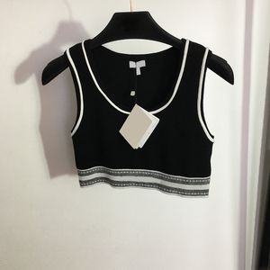 Scoop Neck T-shirt Tops Dames Slim Knit Tees Mode Borduurwerk Meisjes Shirts 2 Kleuren Elastiek Plus Size Vest Top Kleding