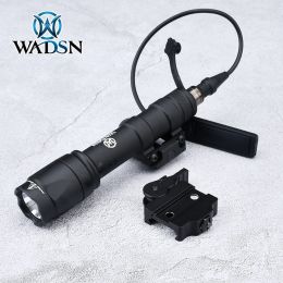 Scopes Wasdn M300 M600 Lampe de poche rapide Base Picatinny Base Appuyez pour allumer la lampe LED de LED de chasse de chasse d'extérieur 20 mm de rail de 20 mm