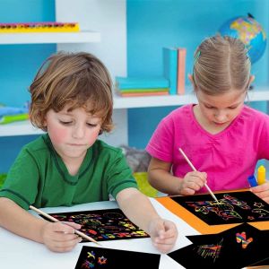 Scratch Paper Art Set Rainbow Card Scratch Black Scratch It Off Place Crafts Notes met houten stylus stencils voor Kid Diy Cadeau