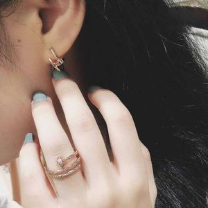 Schroefcarter ringen spijker nagelring licht luxe koude wind gevorderde vrouwelijke mode persoonlijkheid niche ontwerp gevoel van wijsvinger b9ta