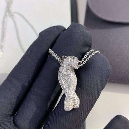 Schroef choker kettingen Carter sieraden luipaard 3D ketting voor mannen vrouwen met minimalistische sleutelbeenketen micro ingelegde koolstof diamant volledige diamant precisie nekla