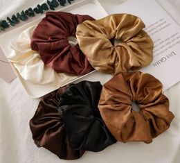 Scrunchies Hairband Solin Satin Silky Band Super grand intestin Clats de cheveux Ropes Girls Pondeau de cheval Accessoires de cheveux 6 Desi5161861