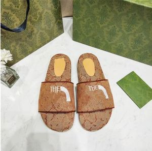 Designer de luxe mode femme pantoufles brodées plage pantoufles à fond épais femmes plates chaussures Alphabet dame sandales toile pantoufles à talons hauts grande taille 35-44