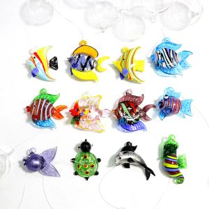 Sculptures 12pcs mini verre flottante marine animal figurine colorée mignon poisson statue ornements de décoration d'aquarium de maison accessoires