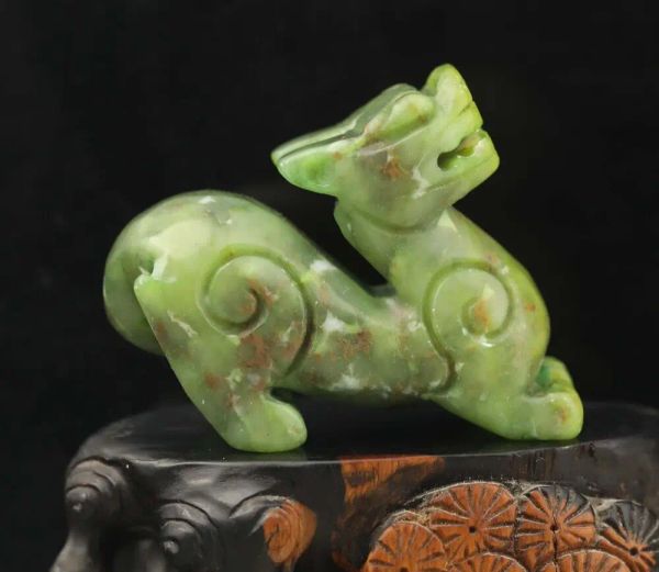Sculptures Ancienne statue de dragon sculptée à la main en jade naturel