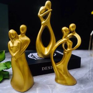 Sculpturen Hars Liefhebbers Standbeeld Beeldje Kussend Paar Gouden Zandsteen Moderne Ambachtelijke Sculptuur Ornamenten Creatieve Home Decor Huwelijksgeschenken