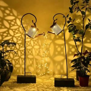 Sculpturen Zonne-gieter met verlichting Outdoor Solar Garden Lights Garden Decro Solar Lights Waterdichte hangende lantaarn voor tuinterras