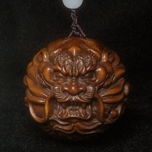 Esculturas YIZHU CULTUER ART Altura 4,5 CM Antiguo boj chino Tallado a mano Figura de dragón estatua netsuke Colección de regalos