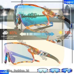 Scvcn Blue Blue Pochromic Sunglasses For Men Tlasse Cycl Style Protection de lunettes UV400 Classic VTT Road Bike 425