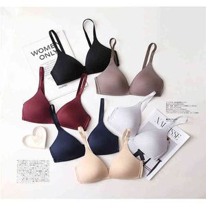 Soutiens-gorge sans couture pour femmes Push Up No Thread série A B Cup Underwear Sexy Bralette Three Quarter lingerie L220727