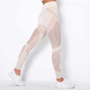 Leggings sans couture Taille haute Vêtements d'hiver Femmes Pantalons Yoga Gym Sport Entraînement avec maille 210929
