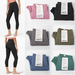 Calças capri femininas esportivas sem costura para musculação Calças curtas para musculação femininas roupas esportivas cintura alta leggings nuas elásticas calças atléticas apertadas