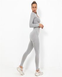 Naadloze yogaset dames grijs 2 stuks tweedelige crop top T-shirts buitlegging sportkleding workoutoutfit fitness gymkleding sportsets3058191