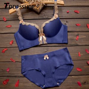 SeamlPush Up Wire Free femmes soutiens-gorge ensemble tissu doux noir bordeaux bleu couleur soutien-gorge Bustier Lingerie X0526