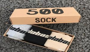 Seizoen 6 Calabasas Socks Skateboard Fashion Mens Letter Gedrukte Socks Sports Socks Sockings Hip Hop1441793