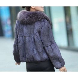 Season Chaqueta de cuero Haining para mujer, nutria perezosa, invierno corto y elegante de conejo, madre parece delgada, piel de mapache, estatura pequeña, piel auténtica 492259