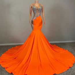 Ver sexy a través de vestidos de fiesta de color naranja para mujeres africanas Sheer Neck Lentejuelas Chicas negras Vestidos de noche de sirena Vestidos De Fiesta