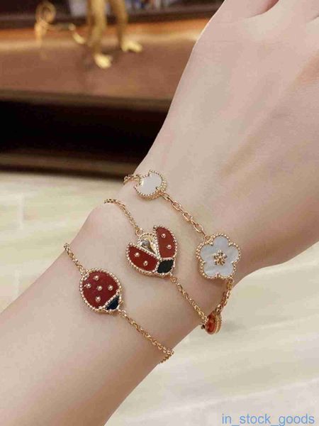 Seiko Edition Original 1to1 Brand Logo Womens Vancef Bracelets High Version V Gold Ladybug Five Flower Bracelet Feme