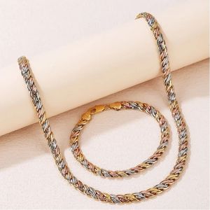 SELEAD Design Twisted Twisted Snake Bone Chain Collier Bracelet Set Dames Mens Bijoux Exquis Collier Tricolor 231221