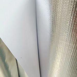 Tissu en papier d'aluminium autocollant, surface lisse, ignifuge, anti-corrosion, isolation thermique, forte viscosité, vente directe d'usine, personnalisation du support