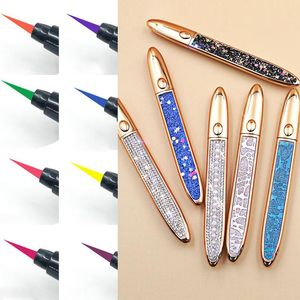 Zelfklevende eyeliner pen lijmvrij magnetisch-vrij voor valse wimpers waterdichte geen bloeiende oog voering potlood 11 verschillende kleuren 120pcs / lot DHL