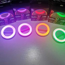 Selfie Lights LED Selfie Ringlicht voor mobiele telefoon Lens Draagbare RGB Kleurrijke flitslamp Verlichting voor YouTube Mobiele telefoon Live Fill LightingL240118