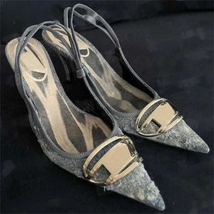 Vendre des talons denim sandales de sandales robes de fusonnement chaussures de robe sandales pour femmes pompes en lettre